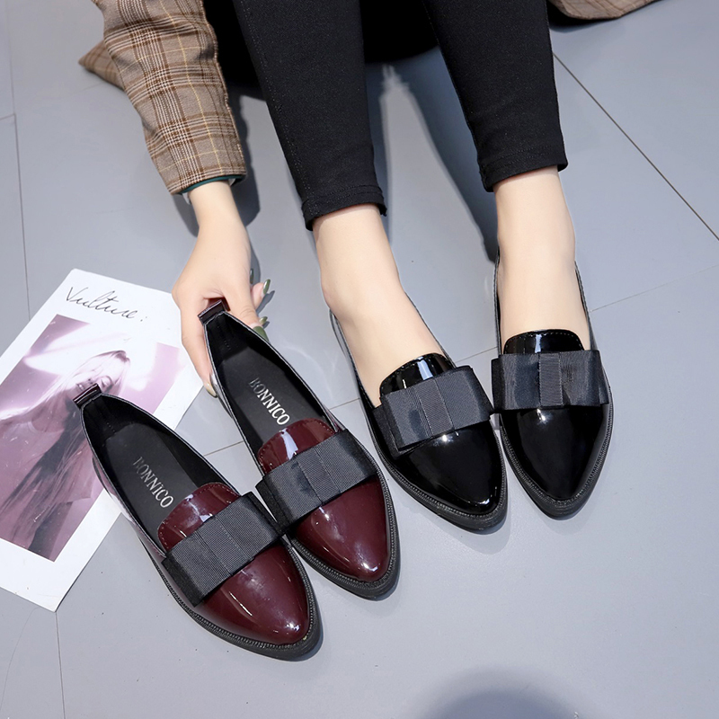 Dress Shoe Pointed - Black/ Wine Red Patent Leather Pointed