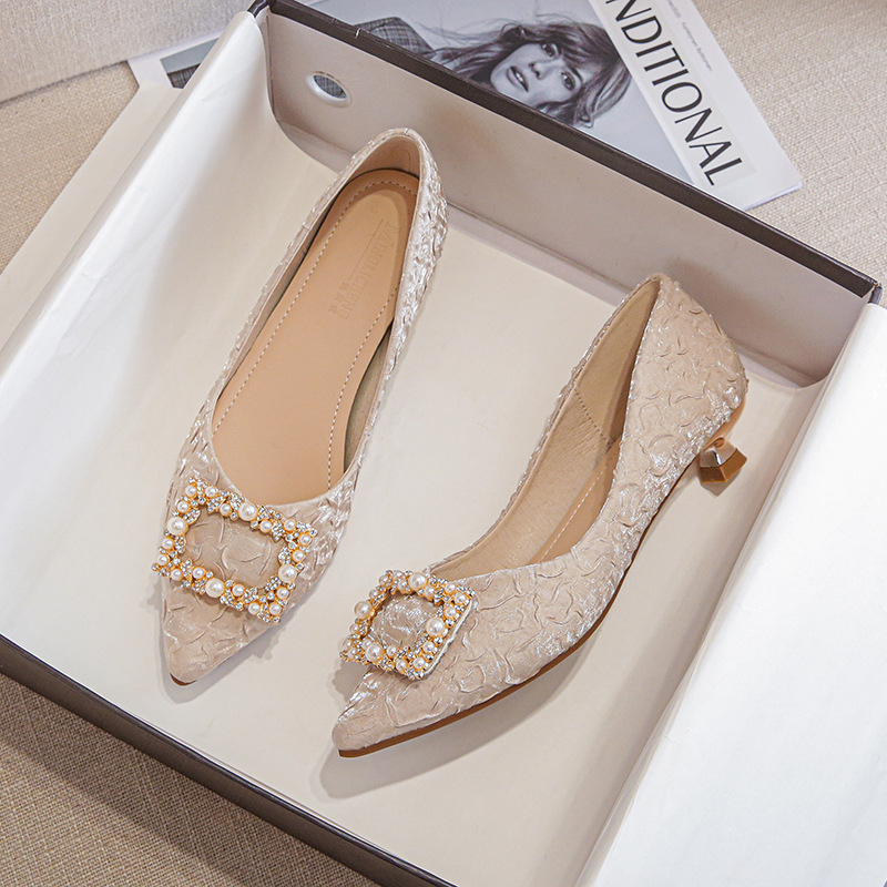 Ivory Textured Satin Pointed T - Dress Shoe Pointed recension och pris